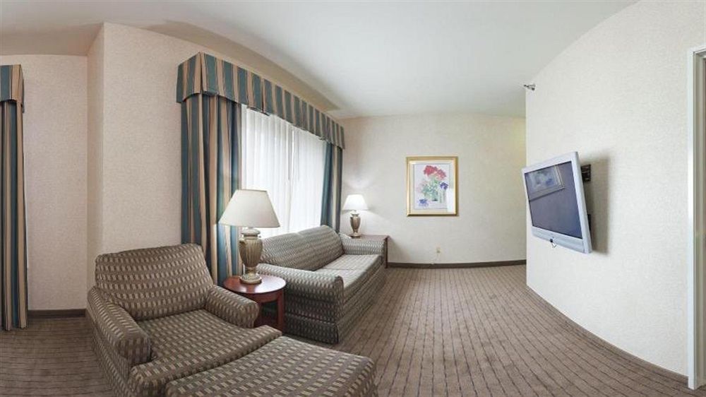 Holiday Inn Express Independence - Kansas City By Ihg Экстерьер фото