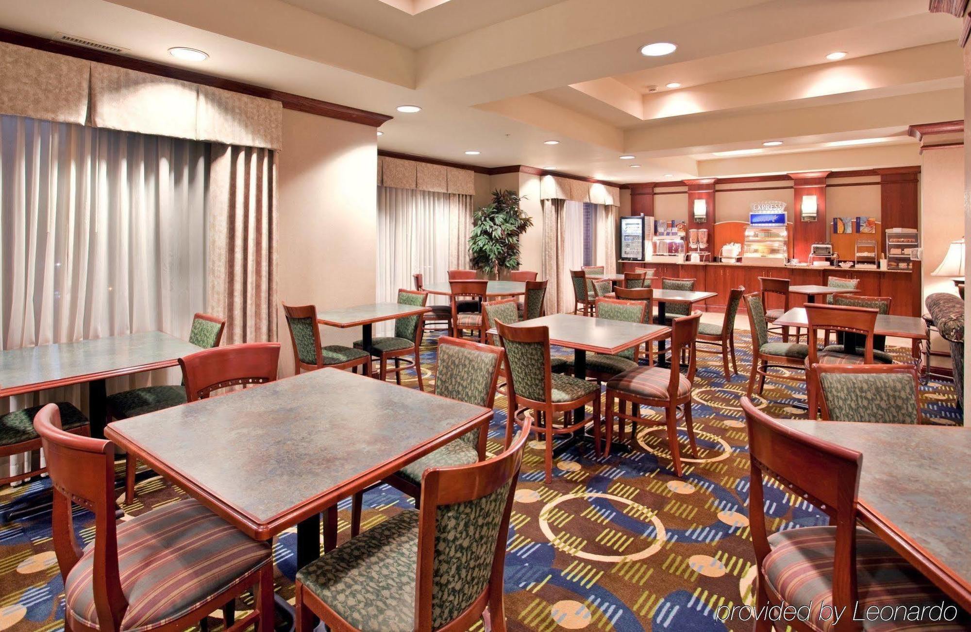 Holiday Inn Express Independence - Kansas City By Ihg Экстерьер фото
