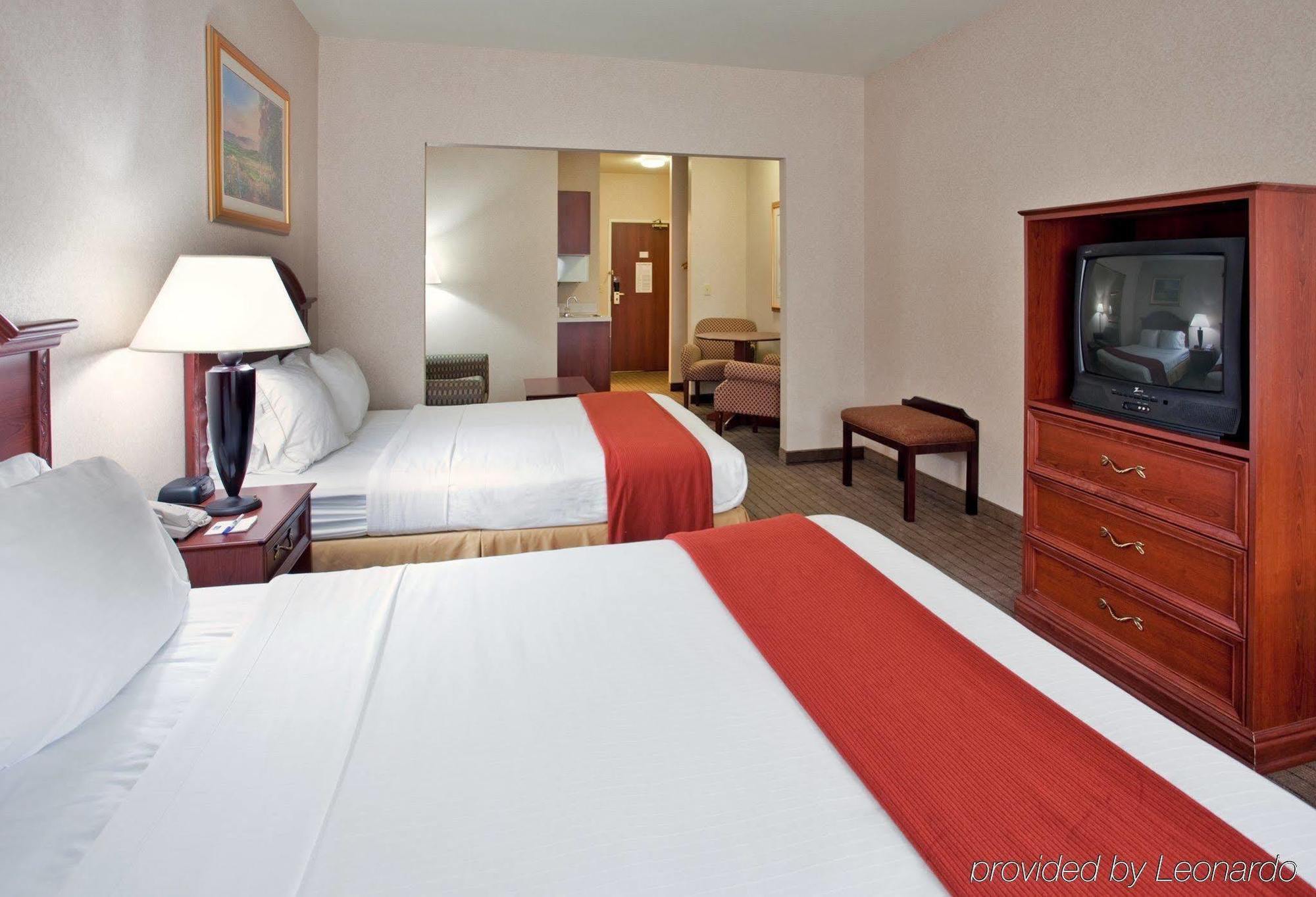 Holiday Inn Express Independence - Kansas City By Ihg Номер фото