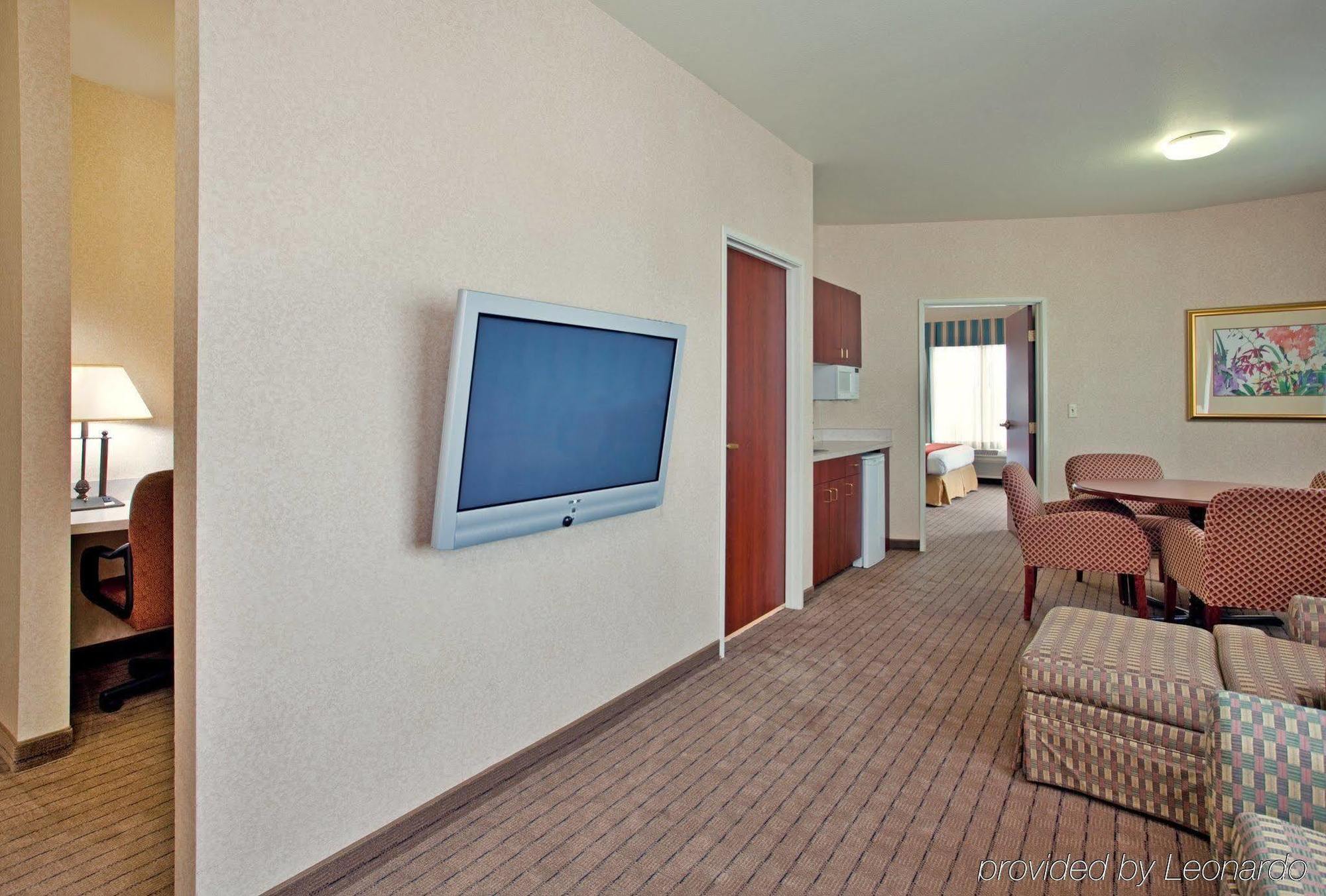 Holiday Inn Express Independence - Kansas City By Ihg Номер фото