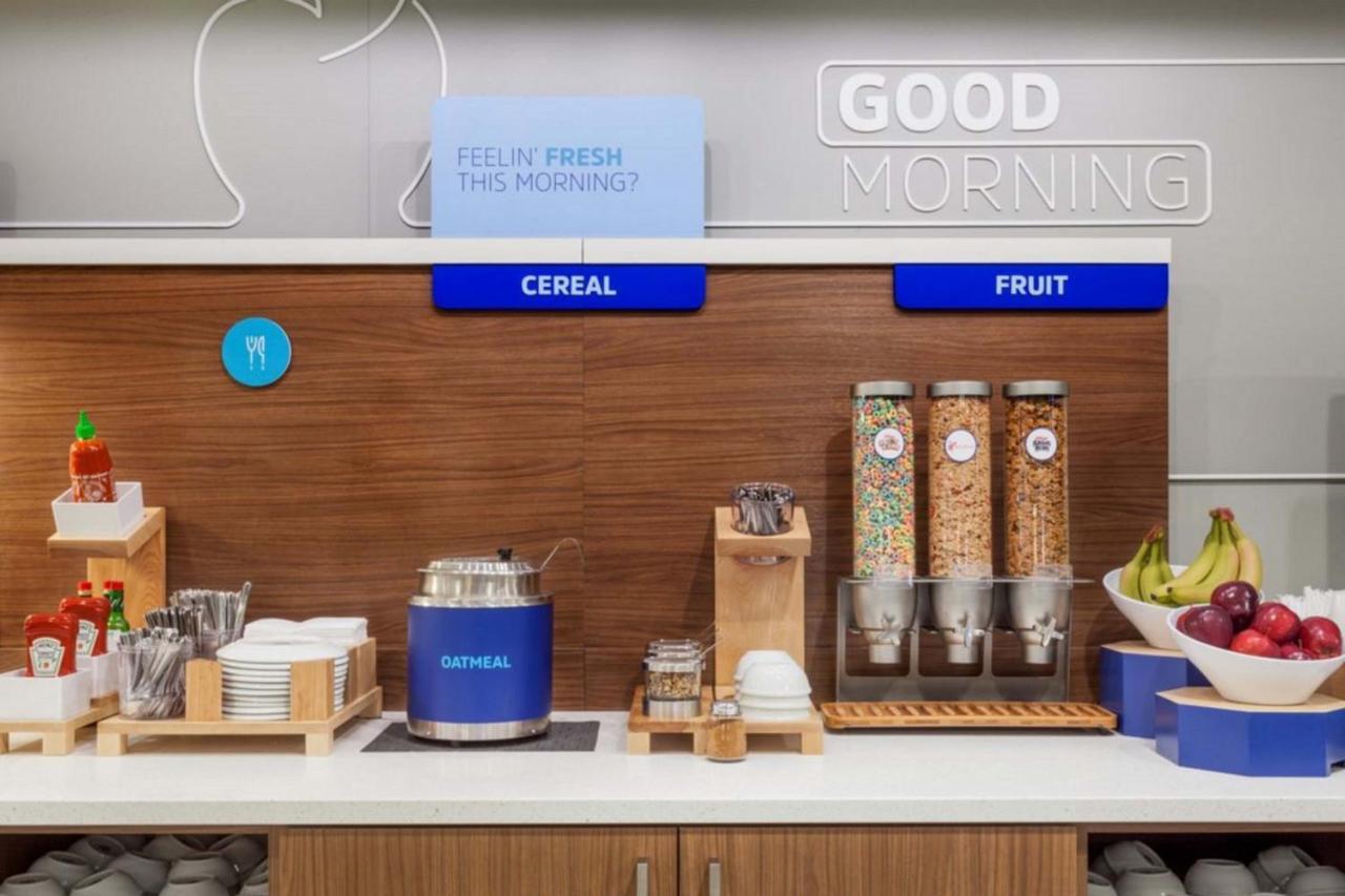 Holiday Inn Express Independence - Kansas City By Ihg Экстерьер фото