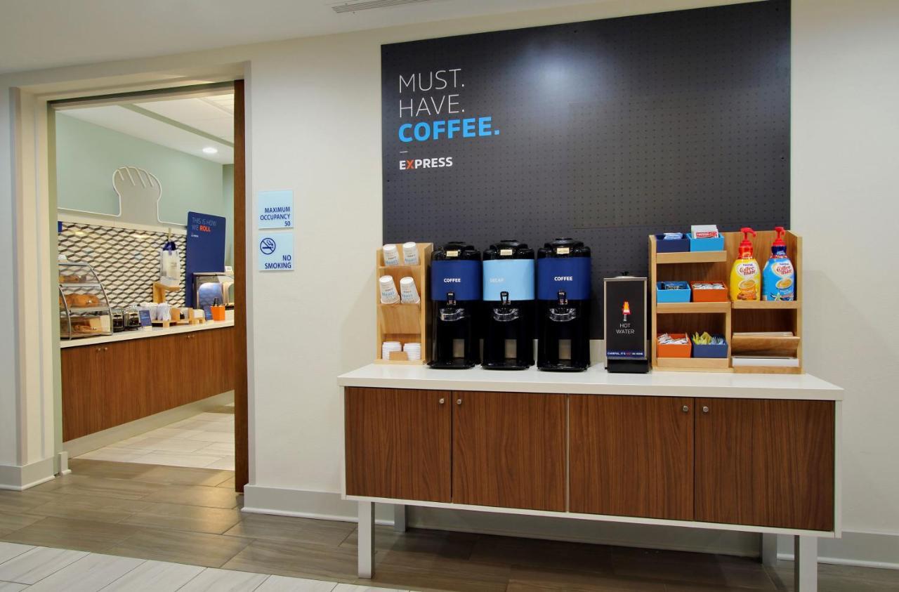 Holiday Inn Express Independence - Kansas City By Ihg Экстерьер фото