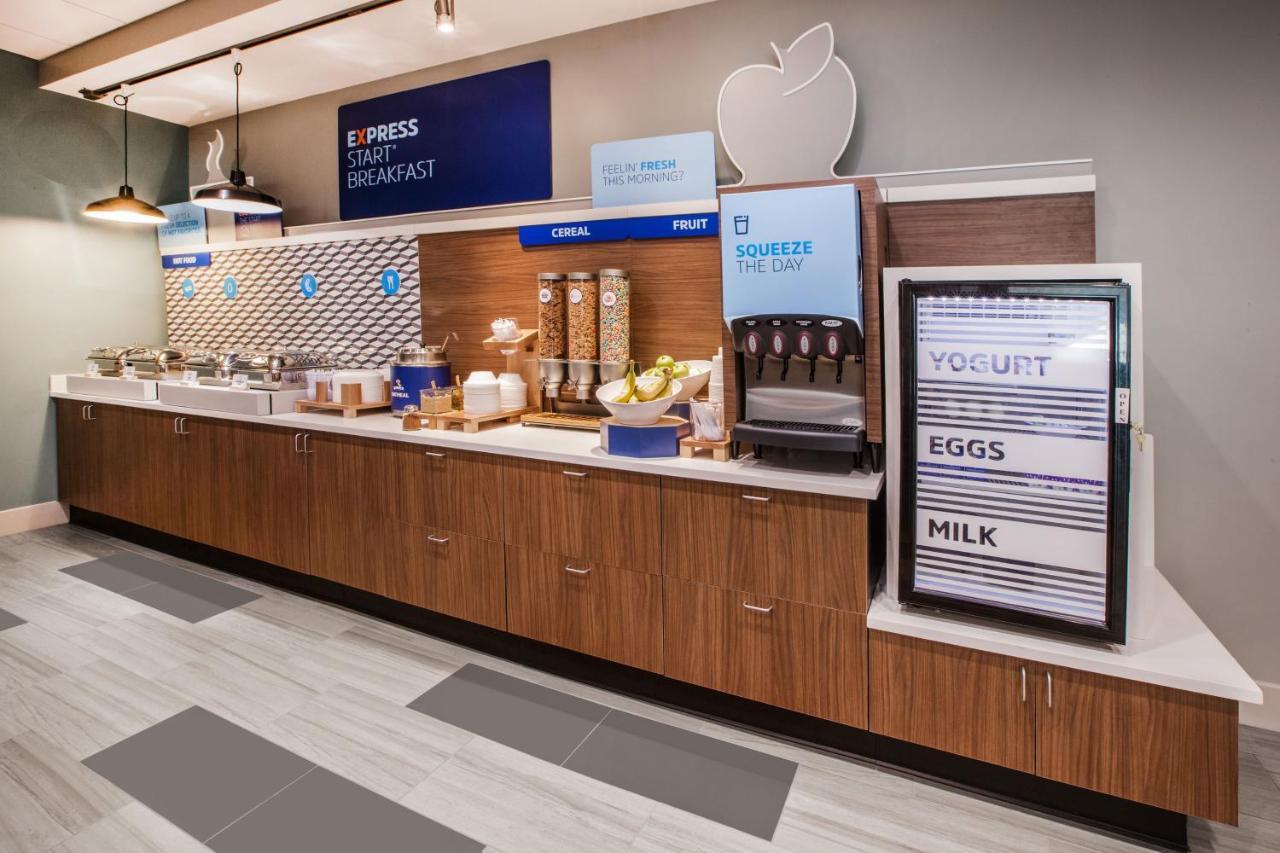 Holiday Inn Express Independence - Kansas City By Ihg Экстерьер фото